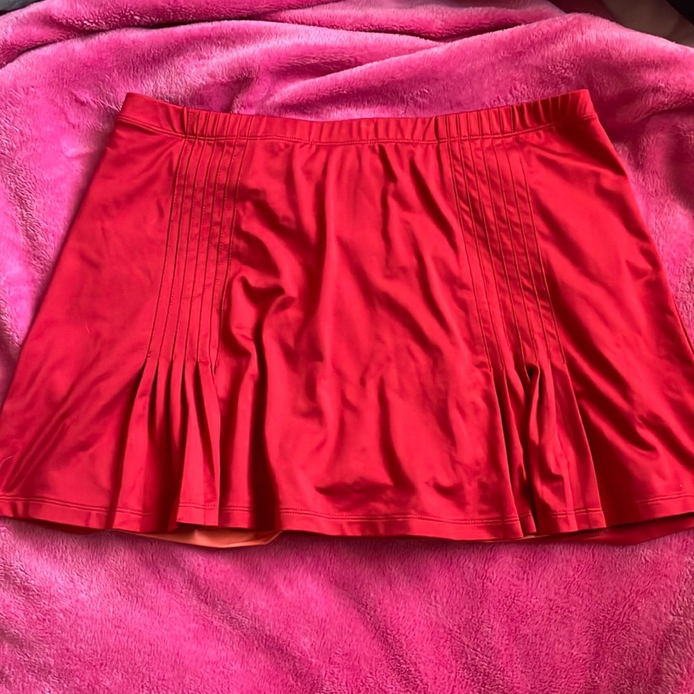 Red L mini athletic skirt